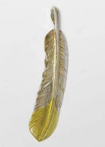 Gorozu oversized feather