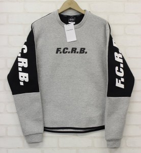 FCRB 17AW SLEEVE LOGO CREW NECK TOP2